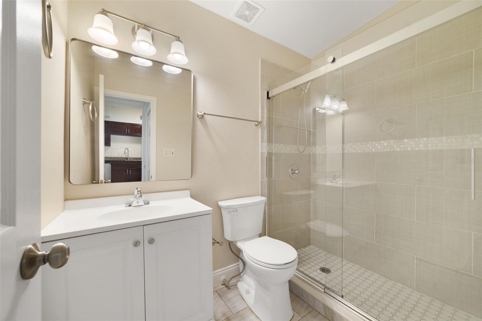 1117 Neuse Ave Property Photo 9
