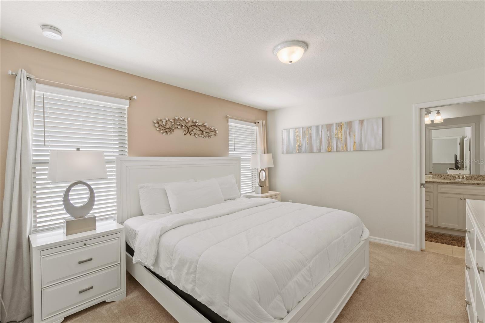 2451 Luxor Dr Property Photo 19