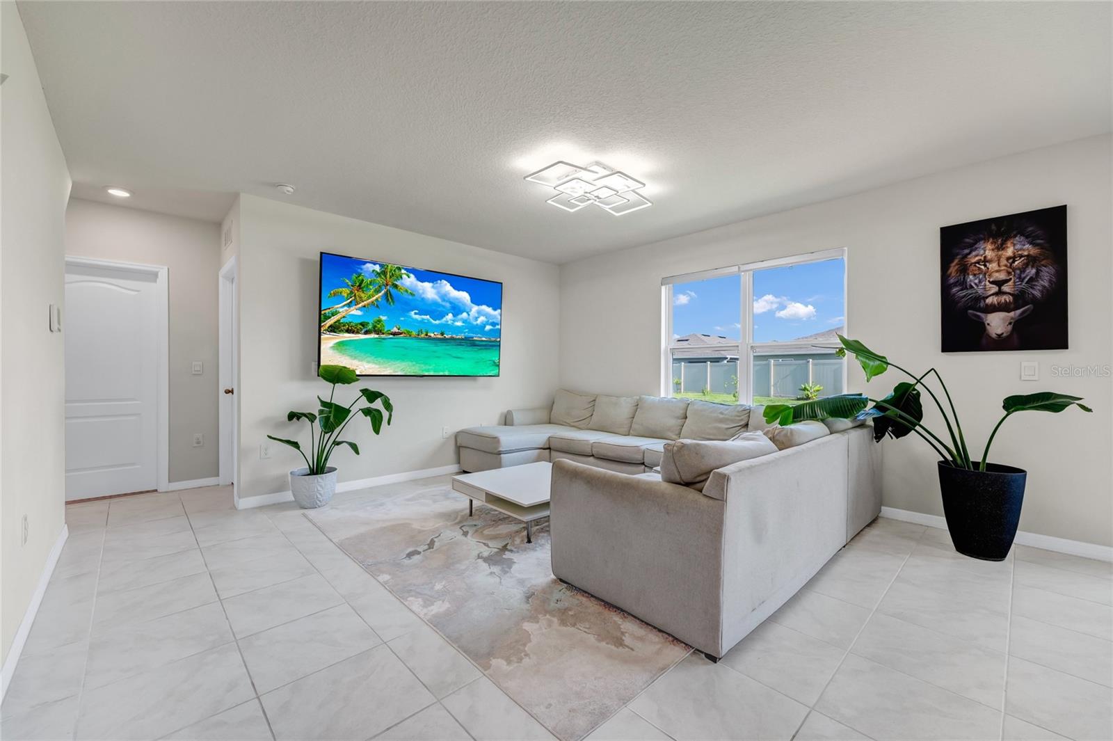 529 Talisi Loop Property Photo 11