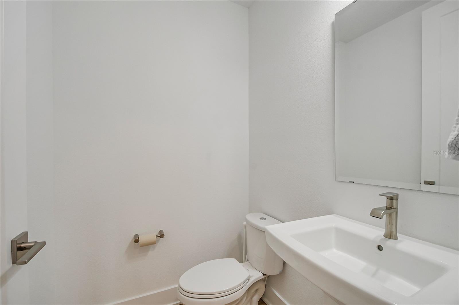 12574 Willstatter Ave Property Photo 27