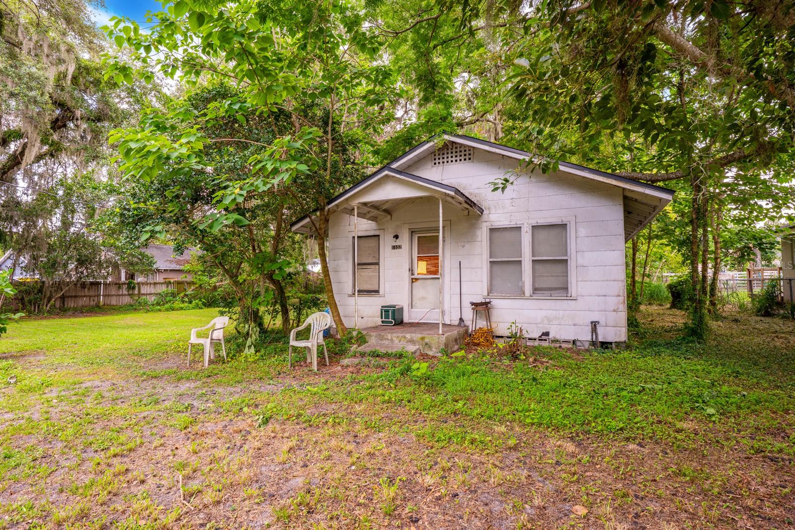 1102 Hoffner Ave Property Photo 8