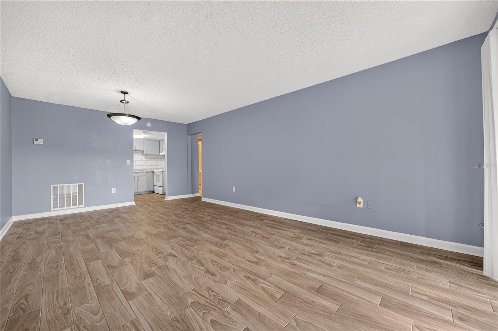 4203 S. Semoran Blvd #12 Property Photo 4