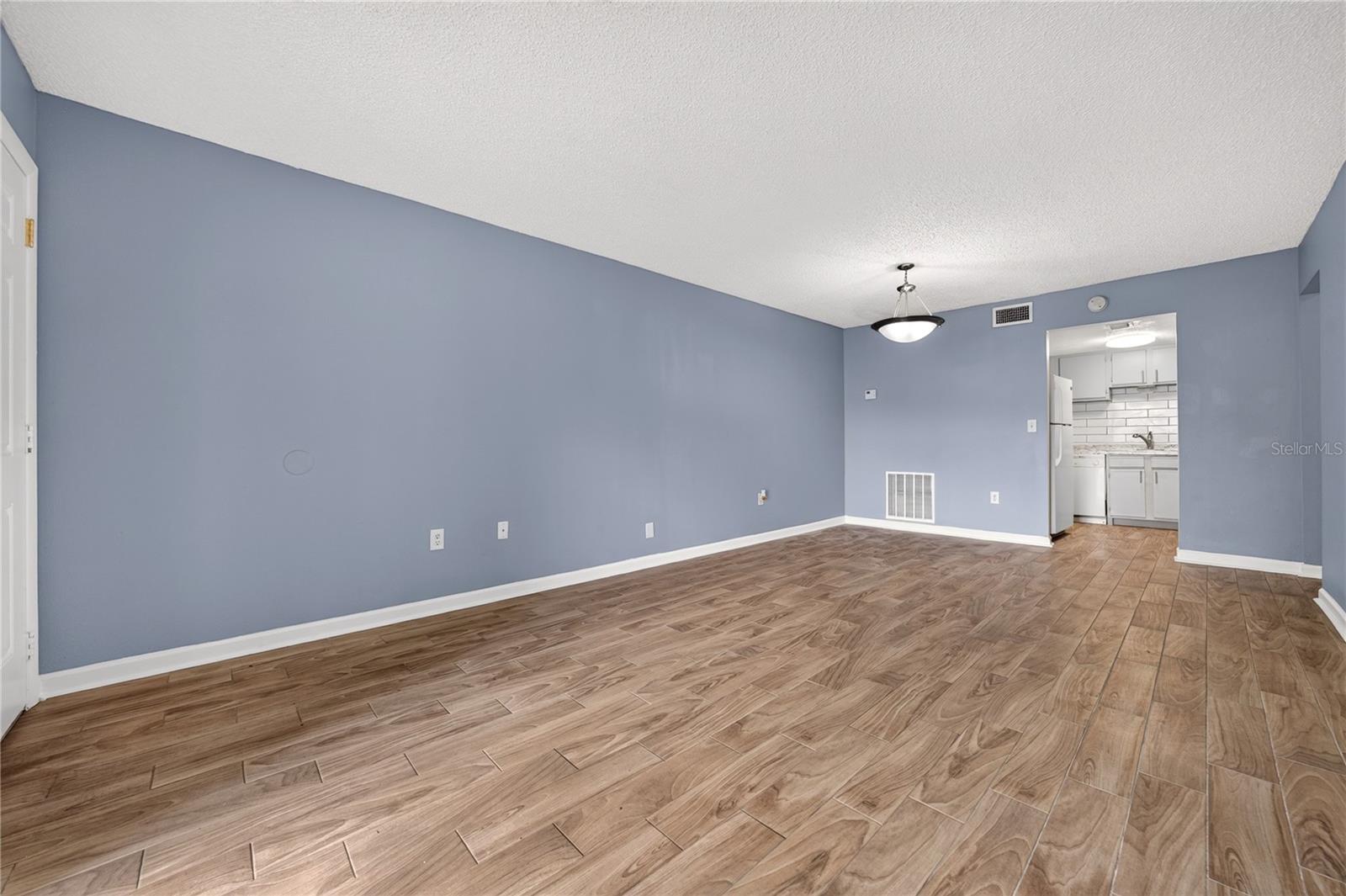 4203 S. Semoran Blvd #12 Property Photo 7