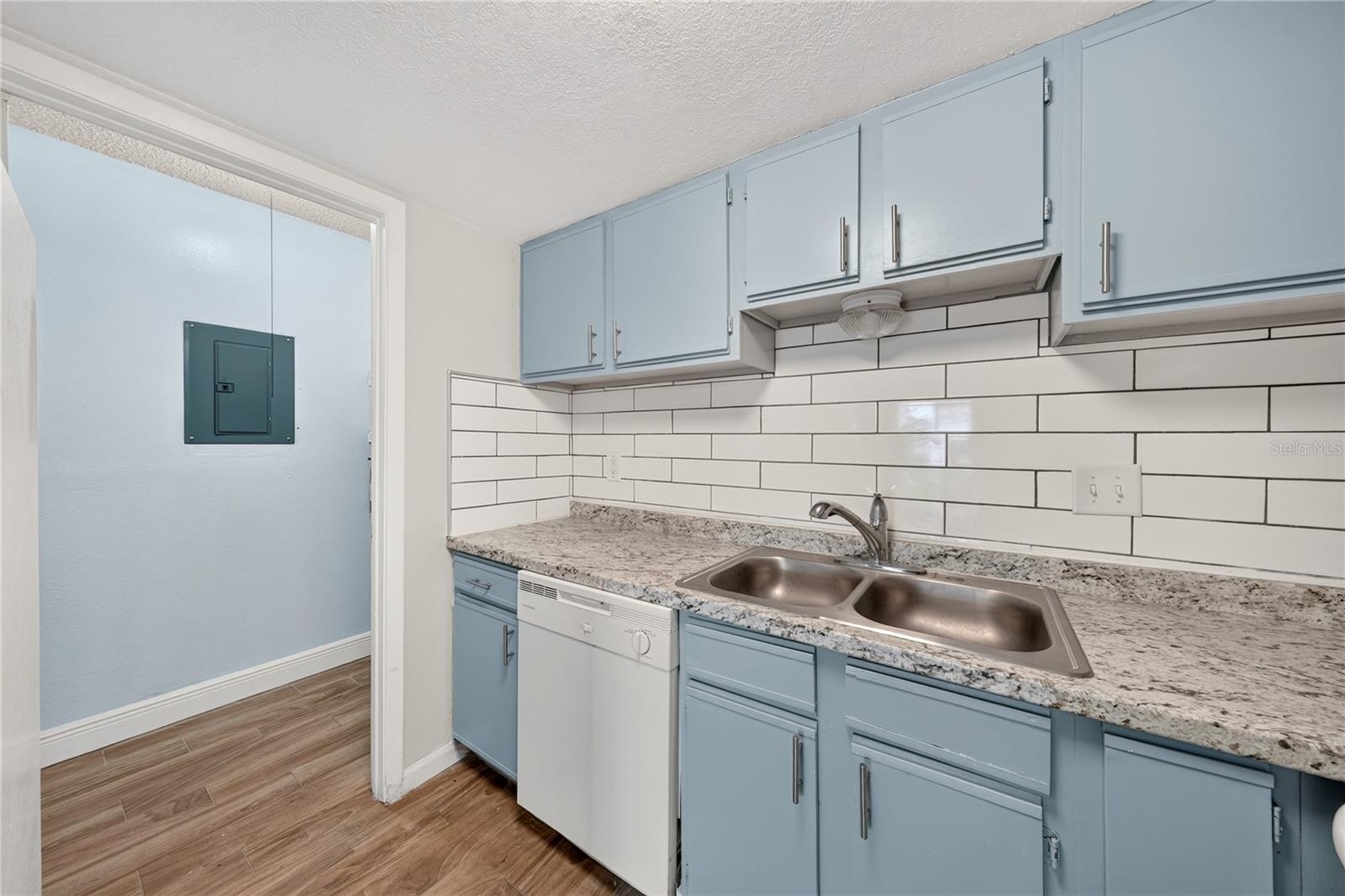 4203 S. Semoran Blvd #12 Property Photo 12