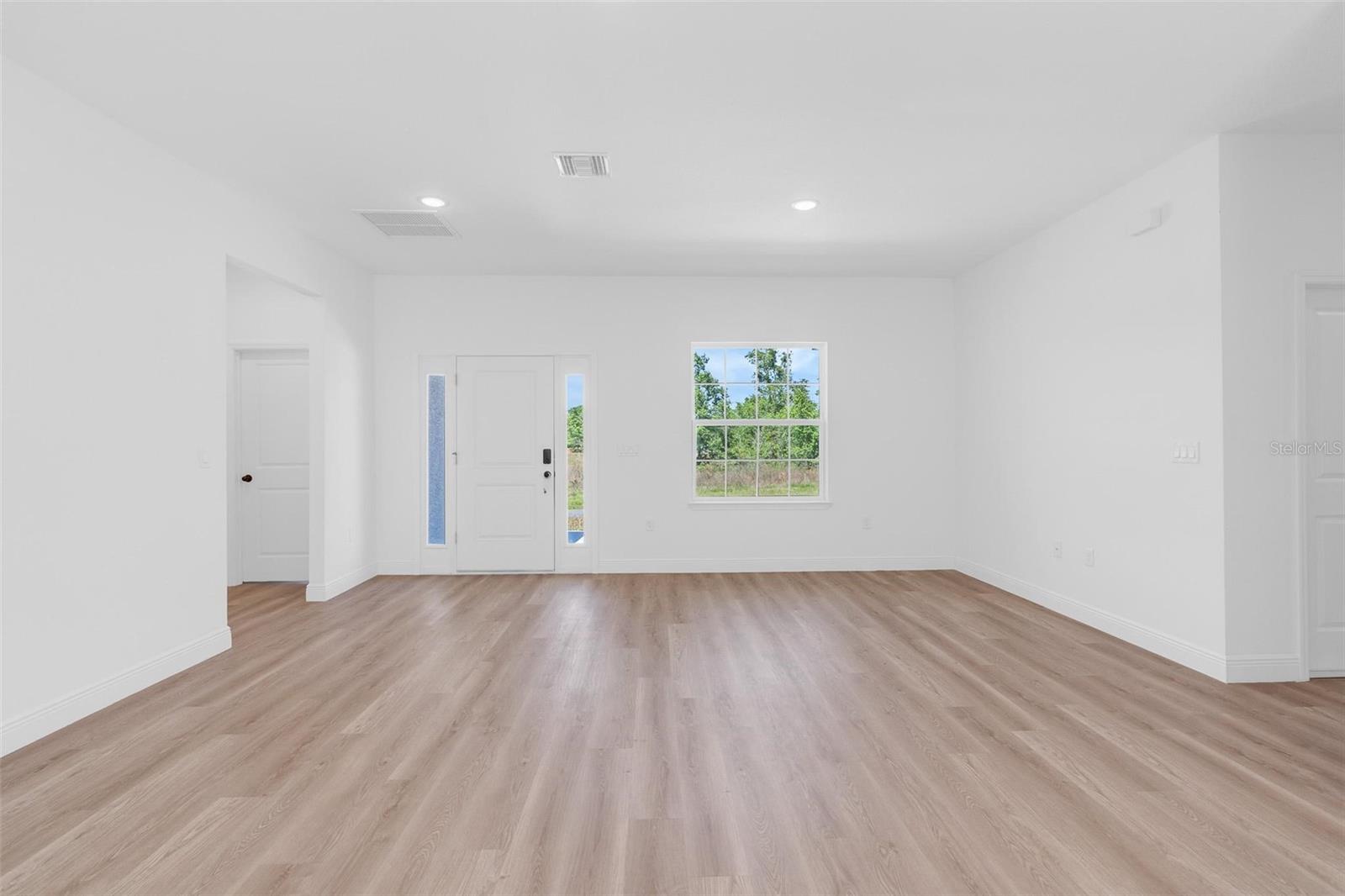 2386 Sw 168th Loop Property Photo 8