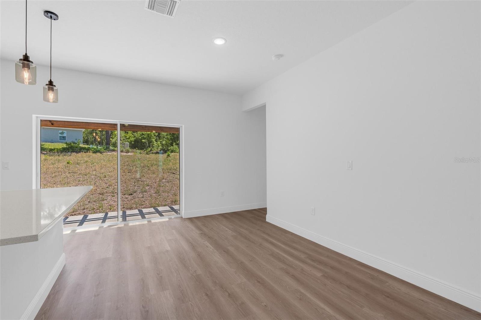 2386 Sw 168th Loop Property Photo 10