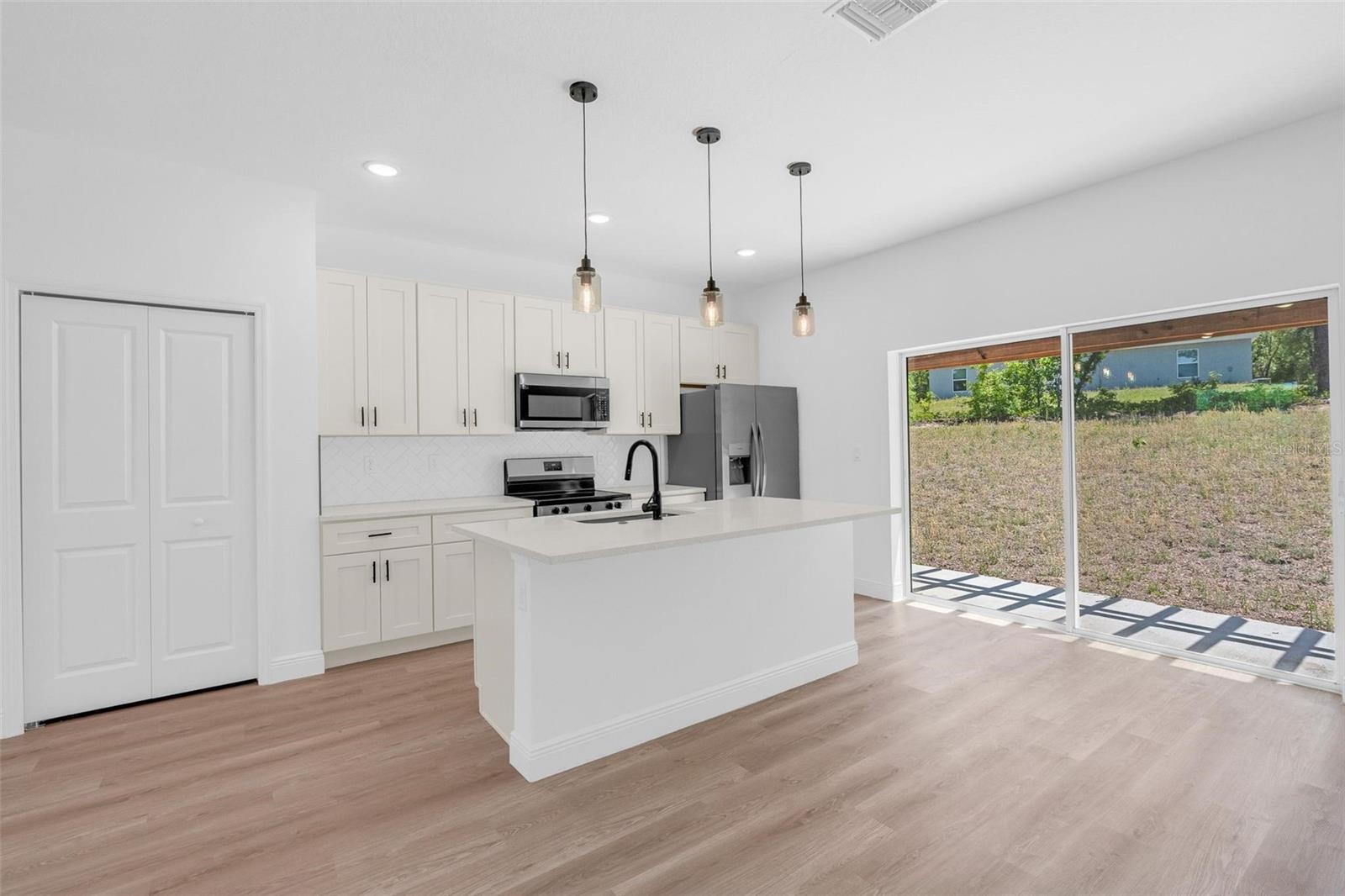 2386 Sw 168th Loop Property Photo 13