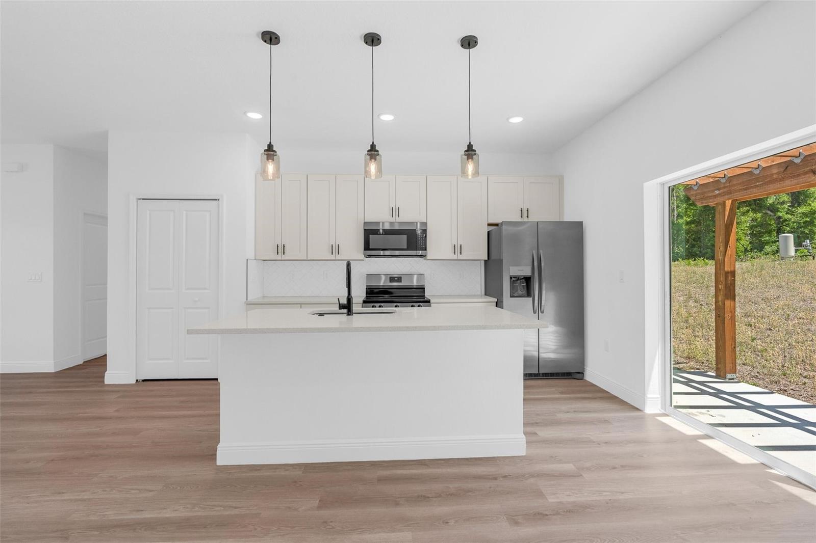 2386 Sw 168th Loop Property Photo 15