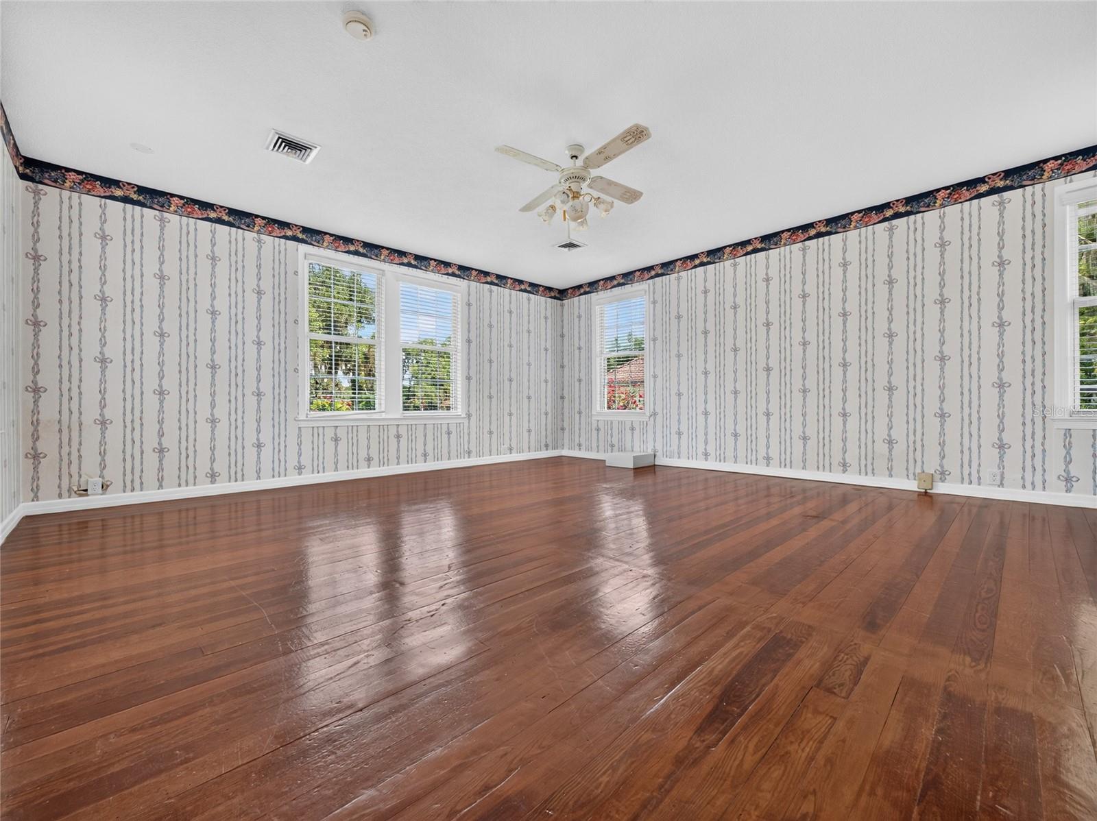 1029 Mellathon Cir Property Photo 32