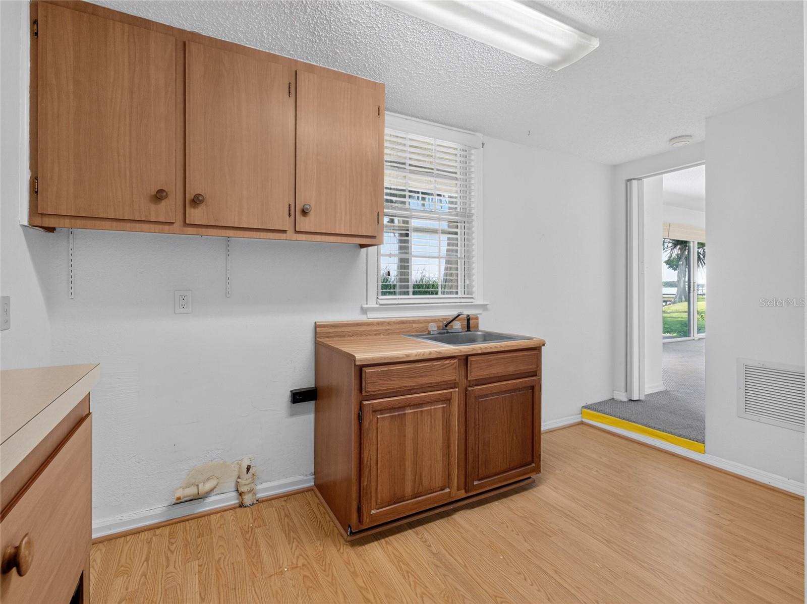 1029 Mellathon Cir Property Photo 48