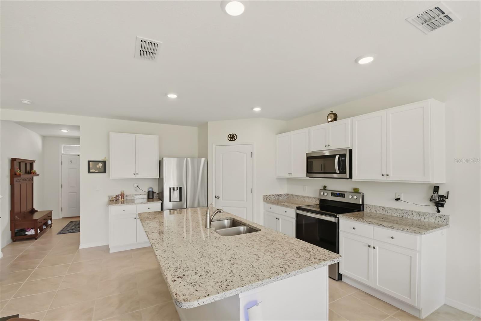 33428 Country House Dr Property Photo 5