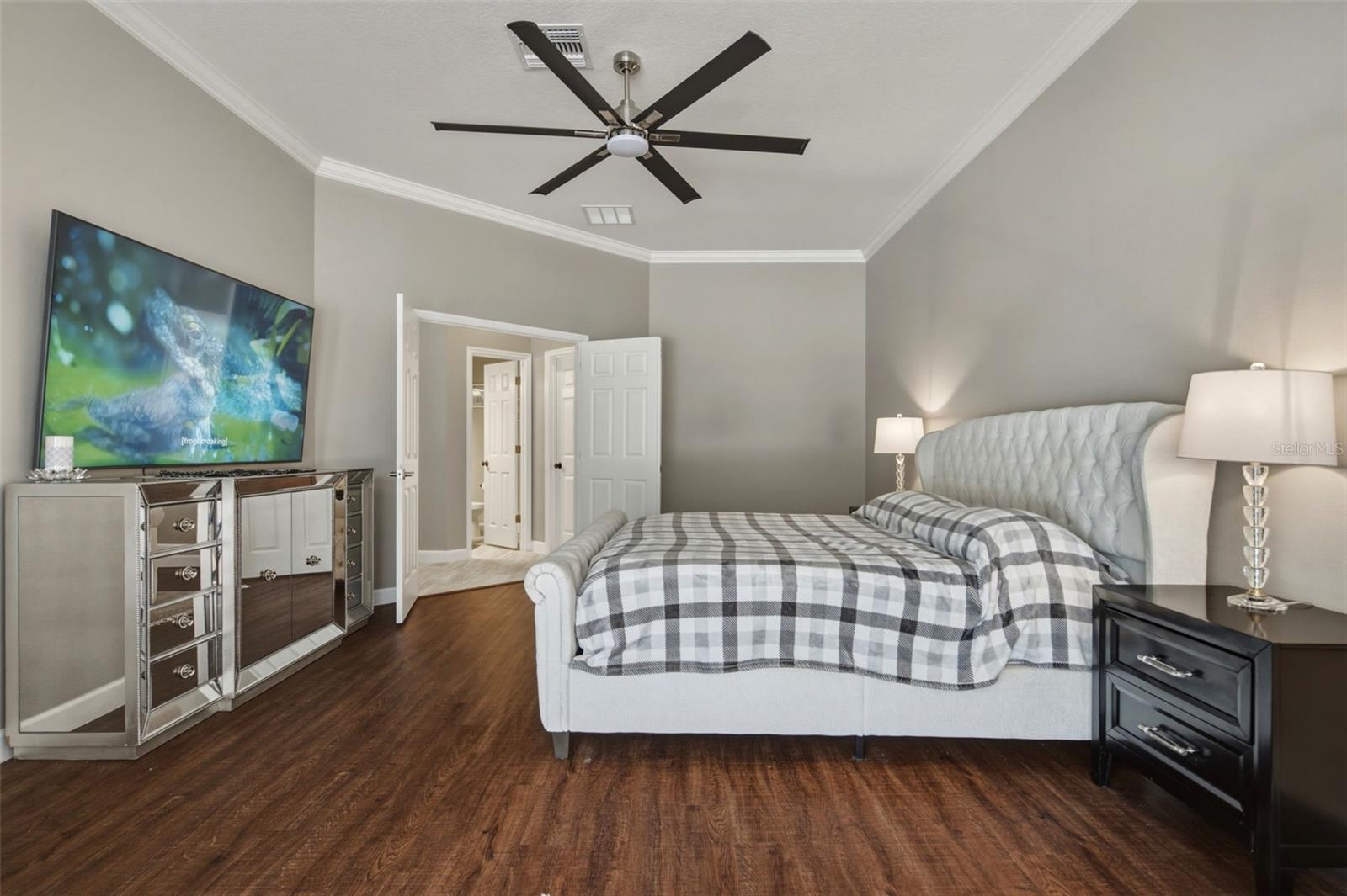2260 Langley Cir Property Photo 29