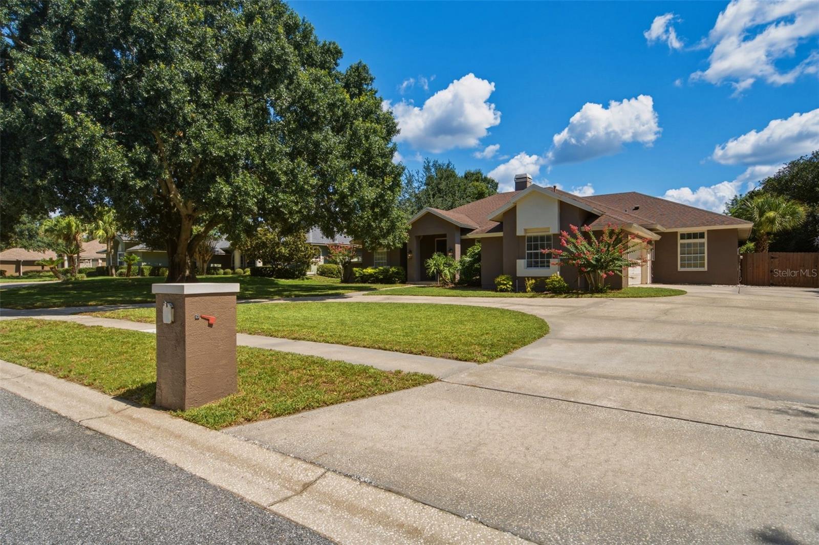 2260 Langley Cir Property Photo 47