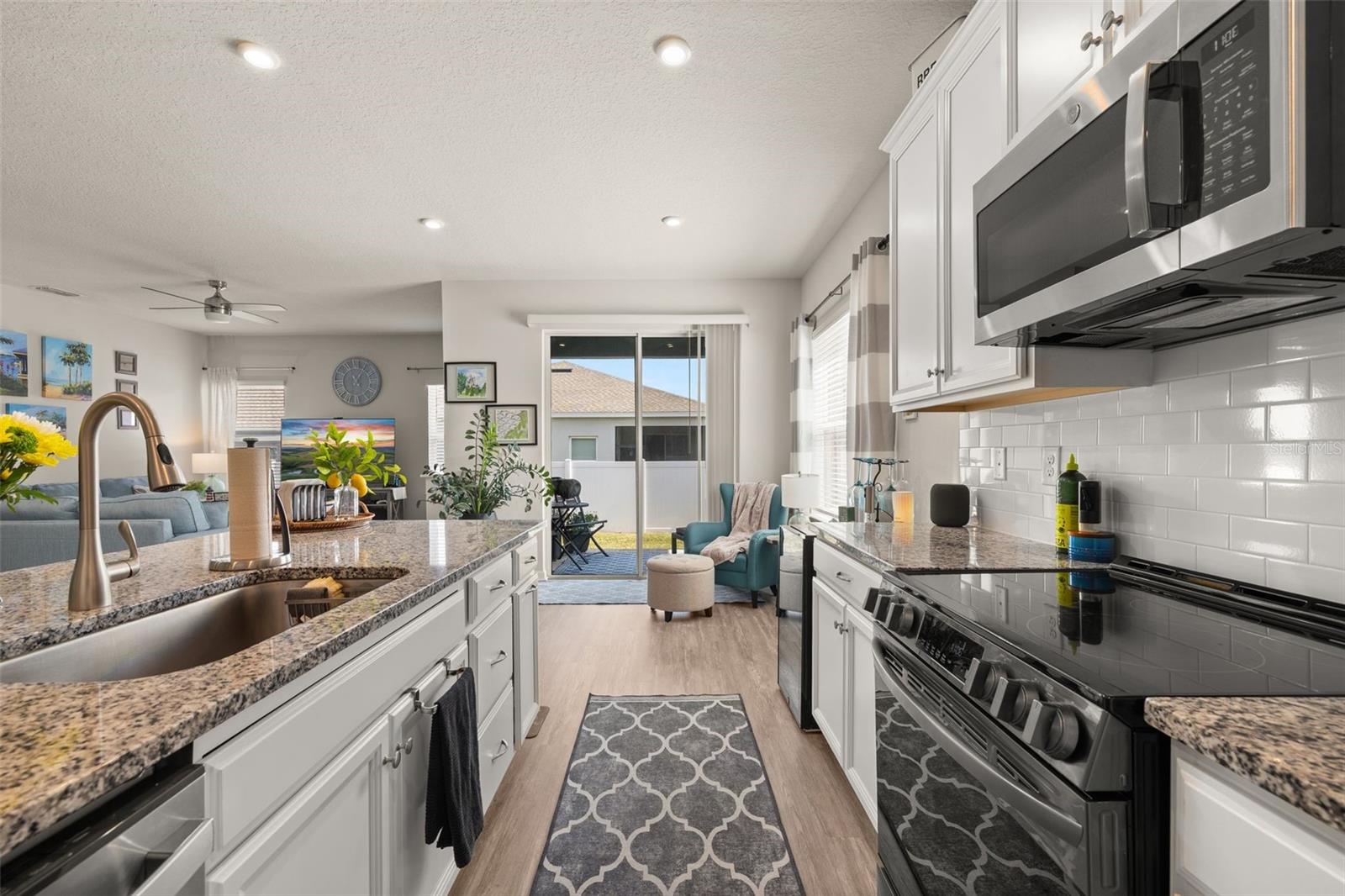 367 August Fern Loop Property Photo 10