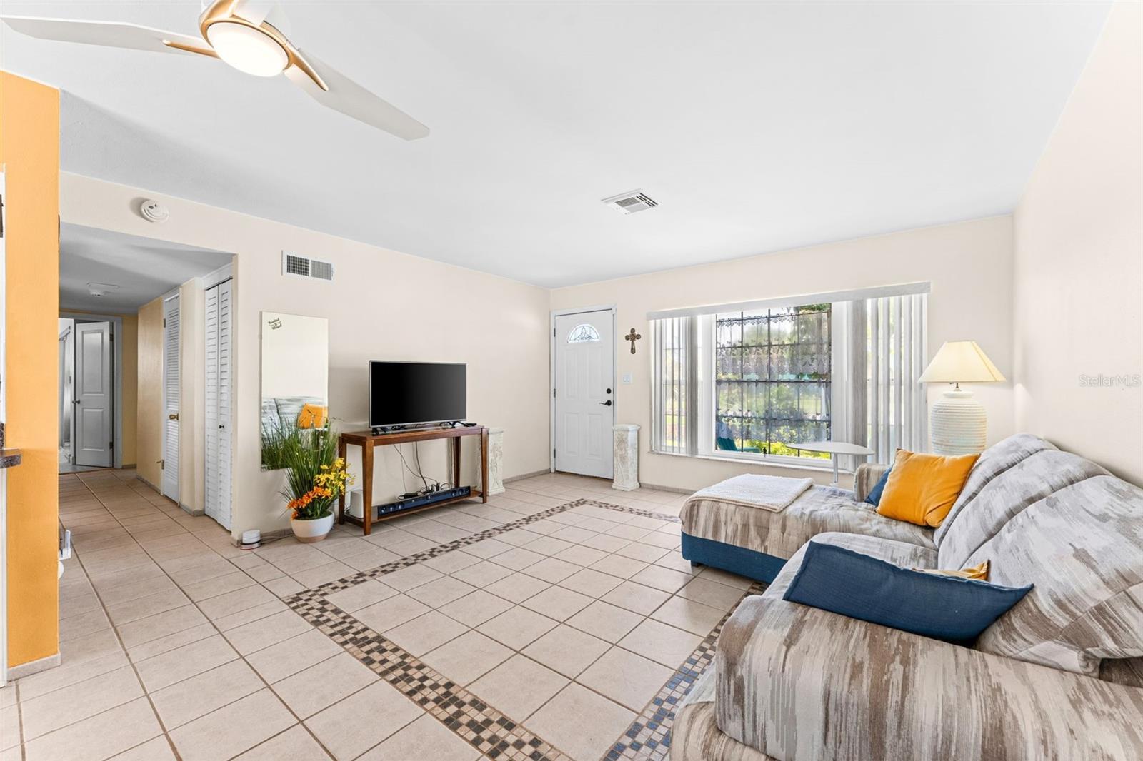 341 W Dover St Property Photo 40