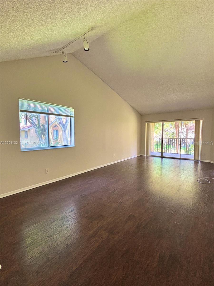 1040 Coral Springs Clb #1040 Property Photo 15