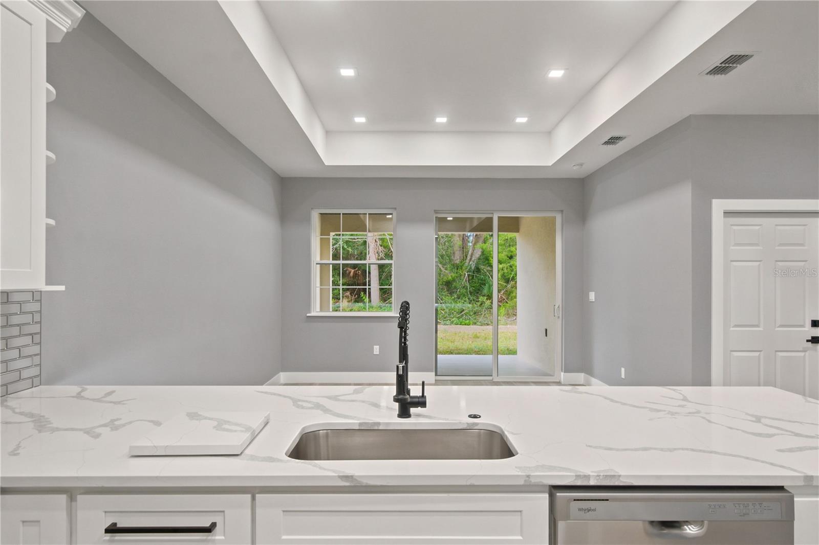 2 Buttonbush Ln Property Photo 7