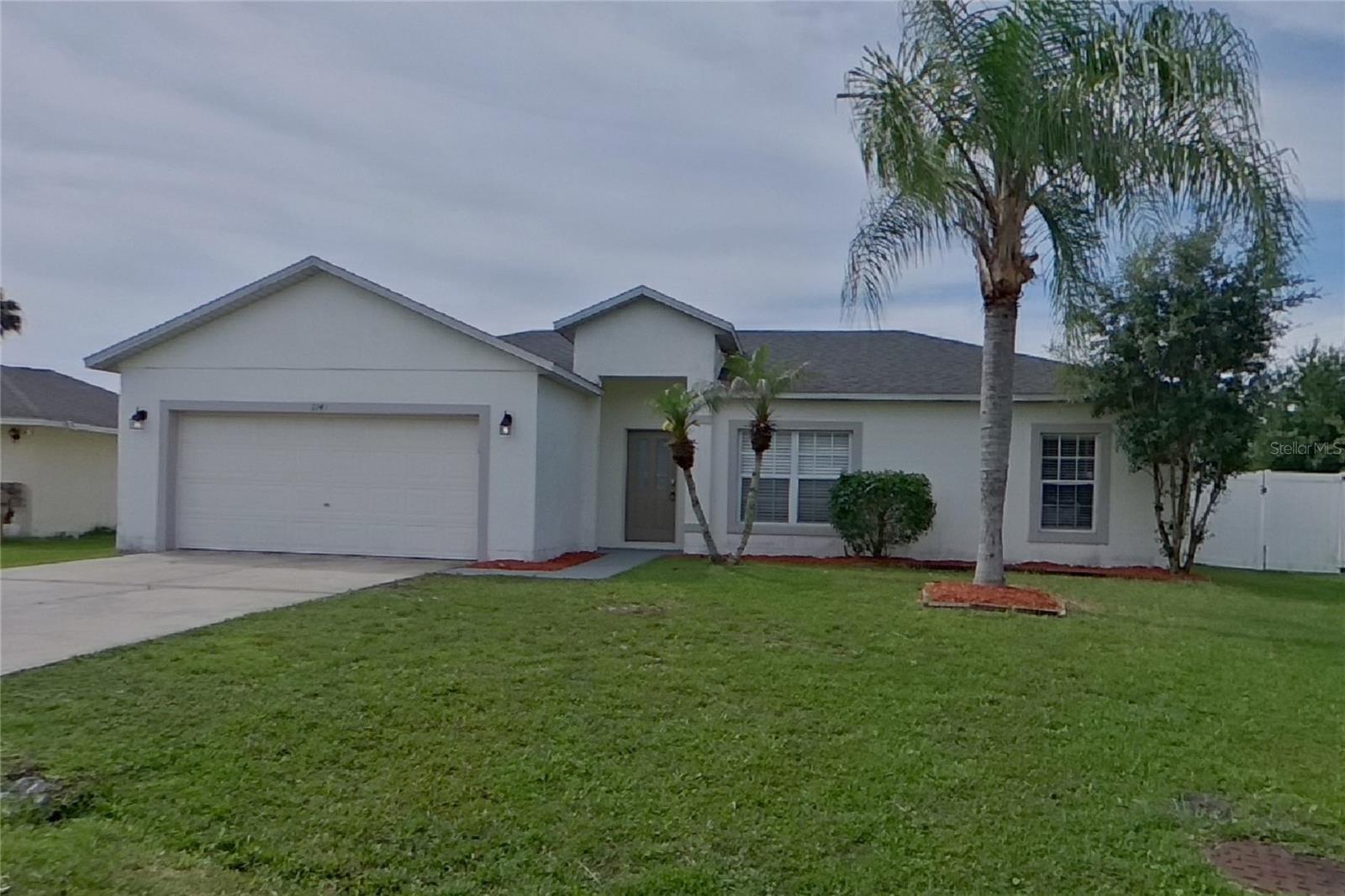 O6419835 Property Photo 1