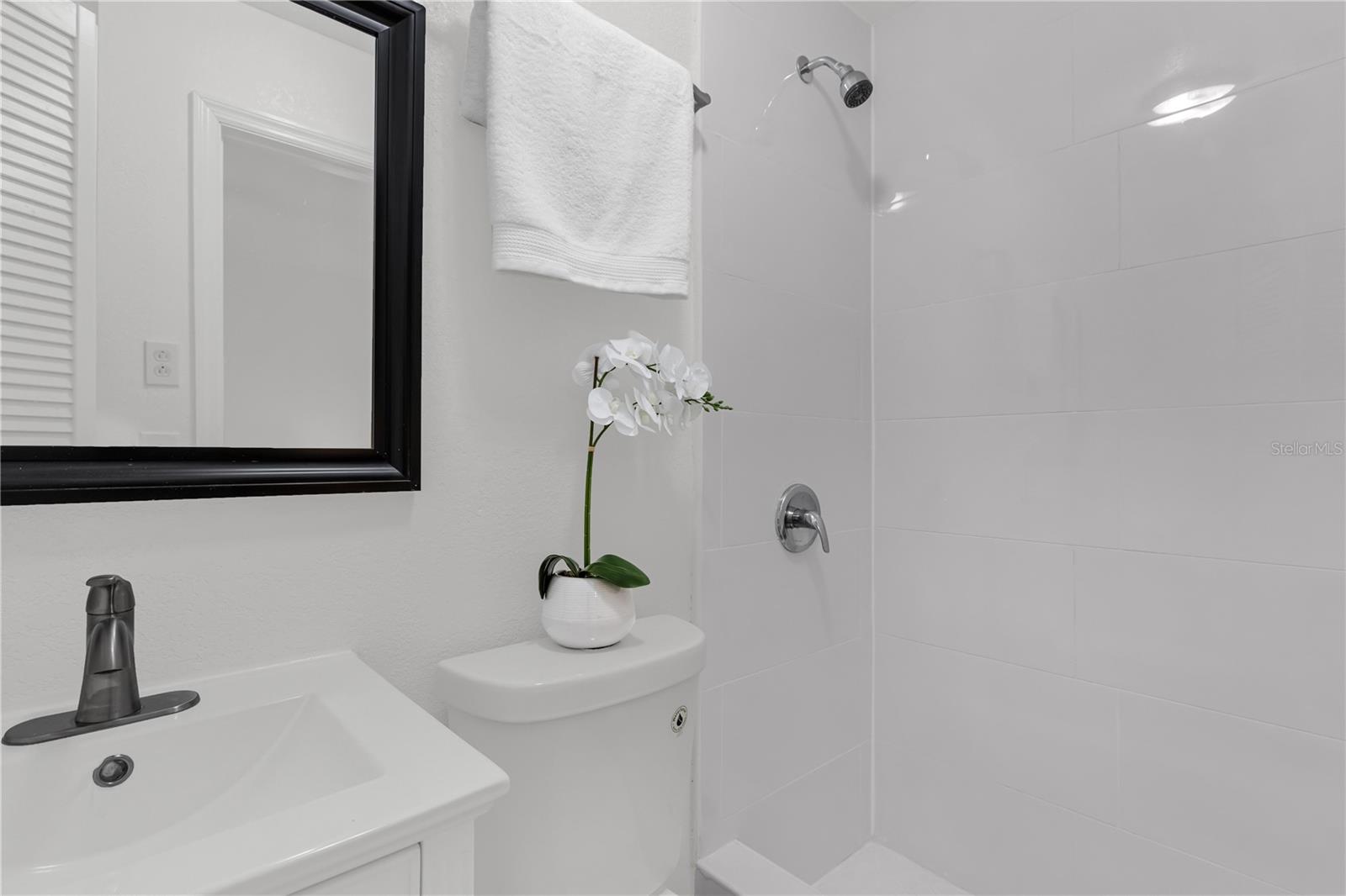 107 Ford Ave Property Photo 12