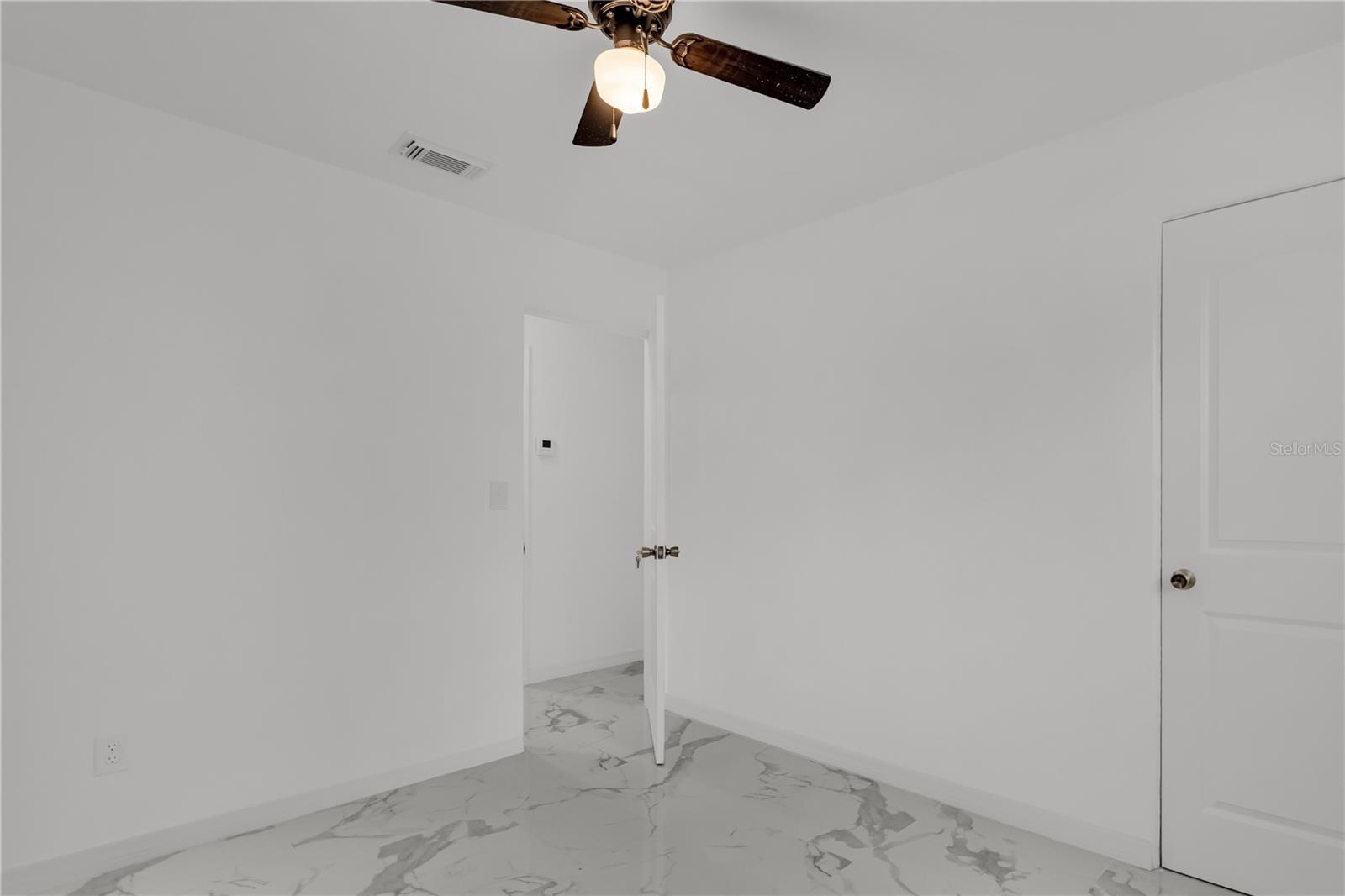 107 Ford Ave Property Photo 14