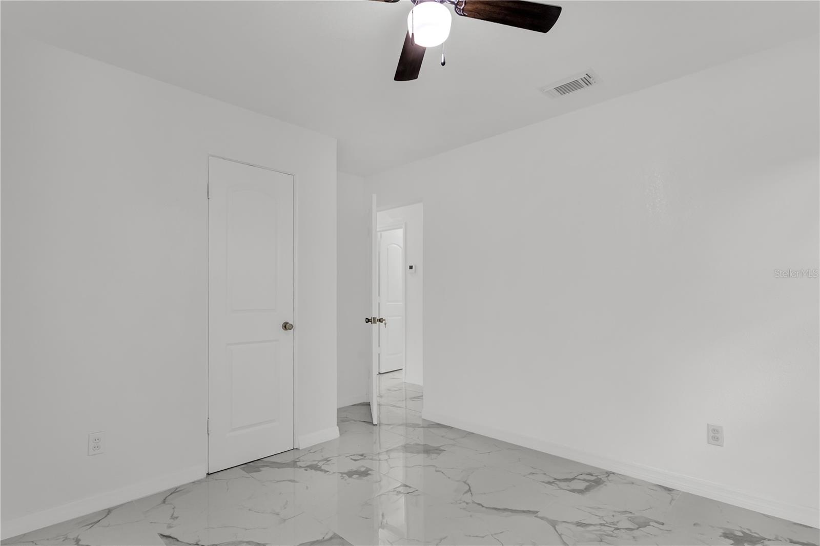 107 Ford Ave Property Photo 16