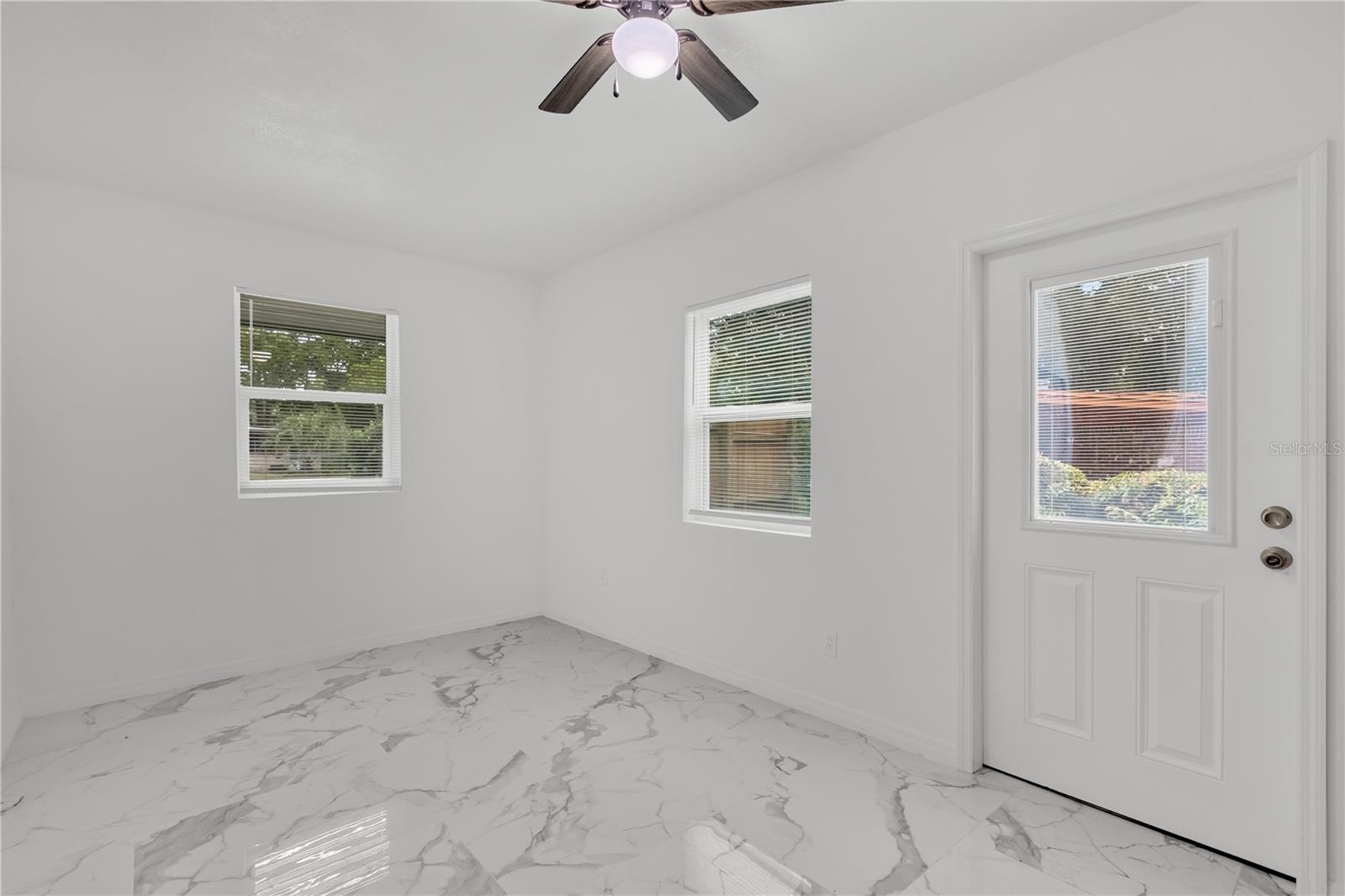 107 Ford Ave Property Photo 21