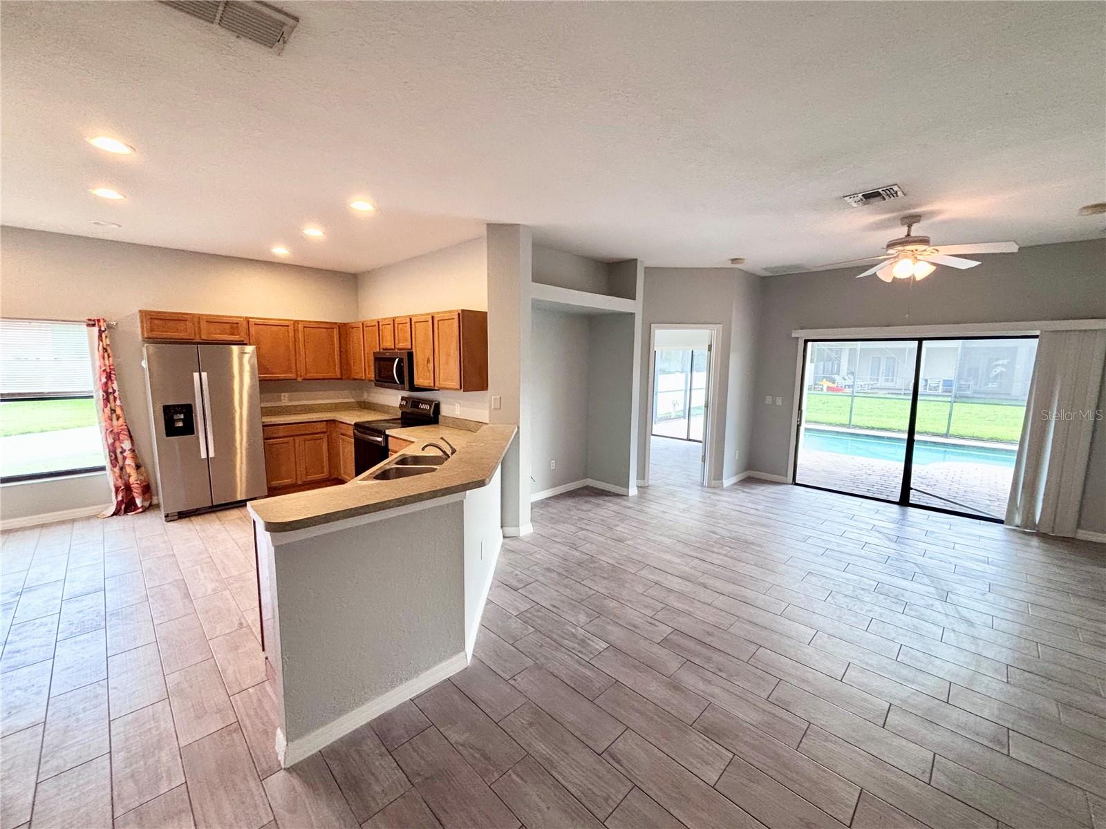126 Sandy Point Way Property Photo 6