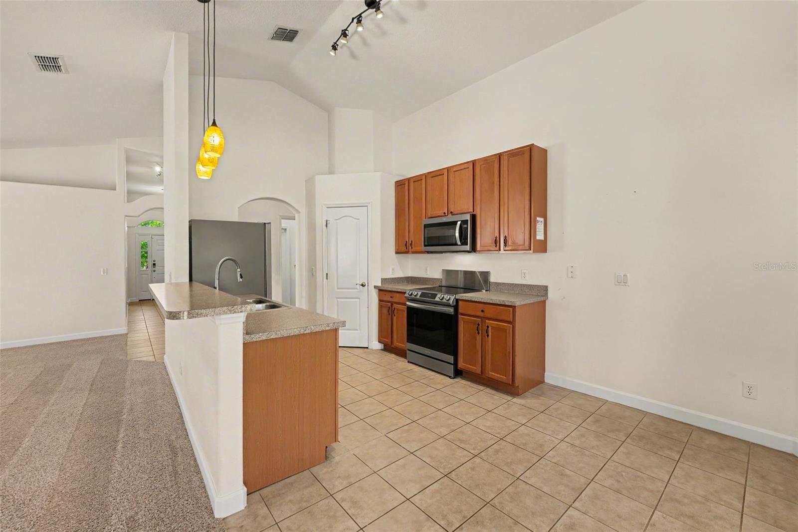 131 Old Bridge Cir Property Photo 7