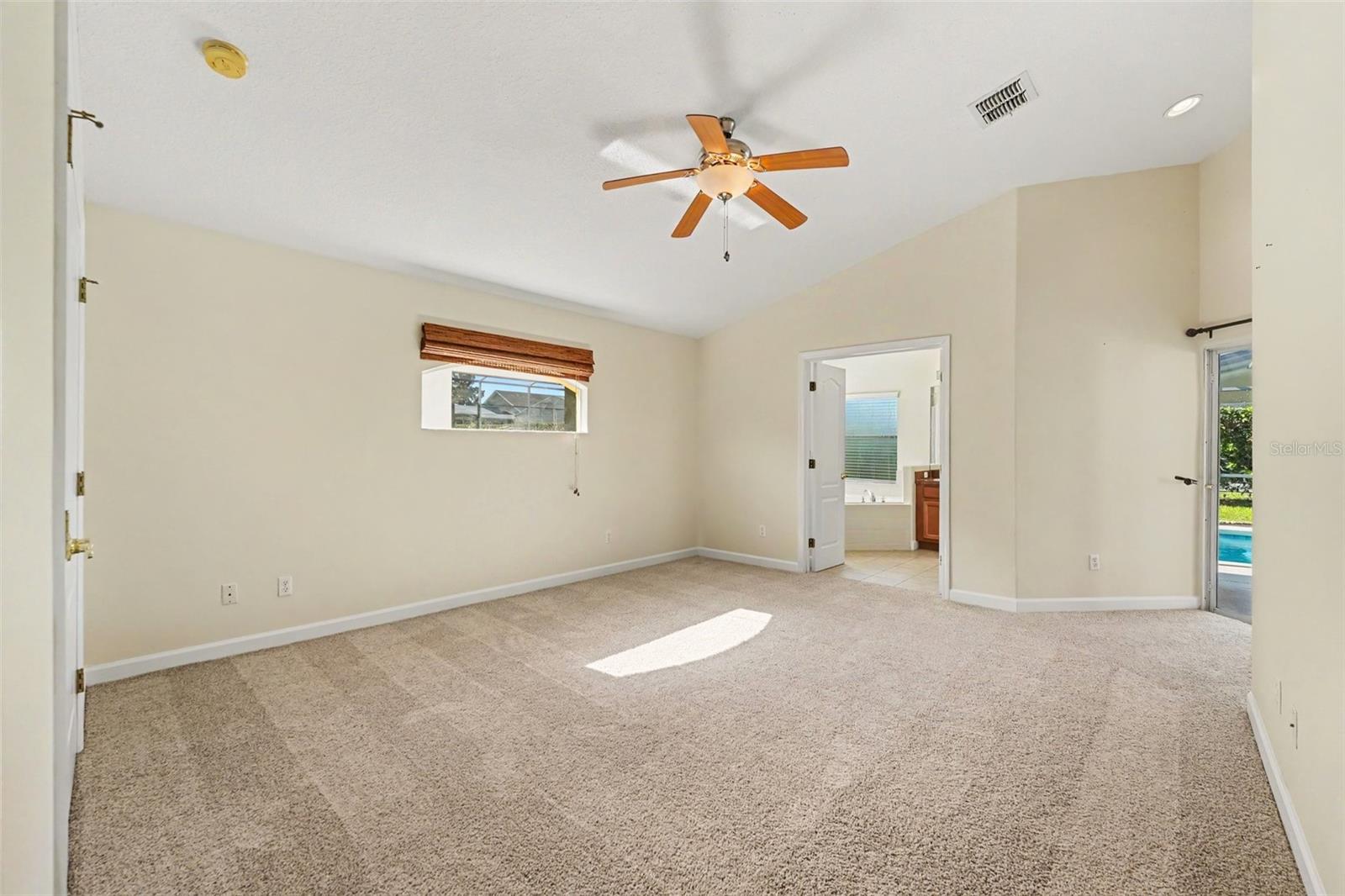 131 Old Bridge Cir Property Photo 11