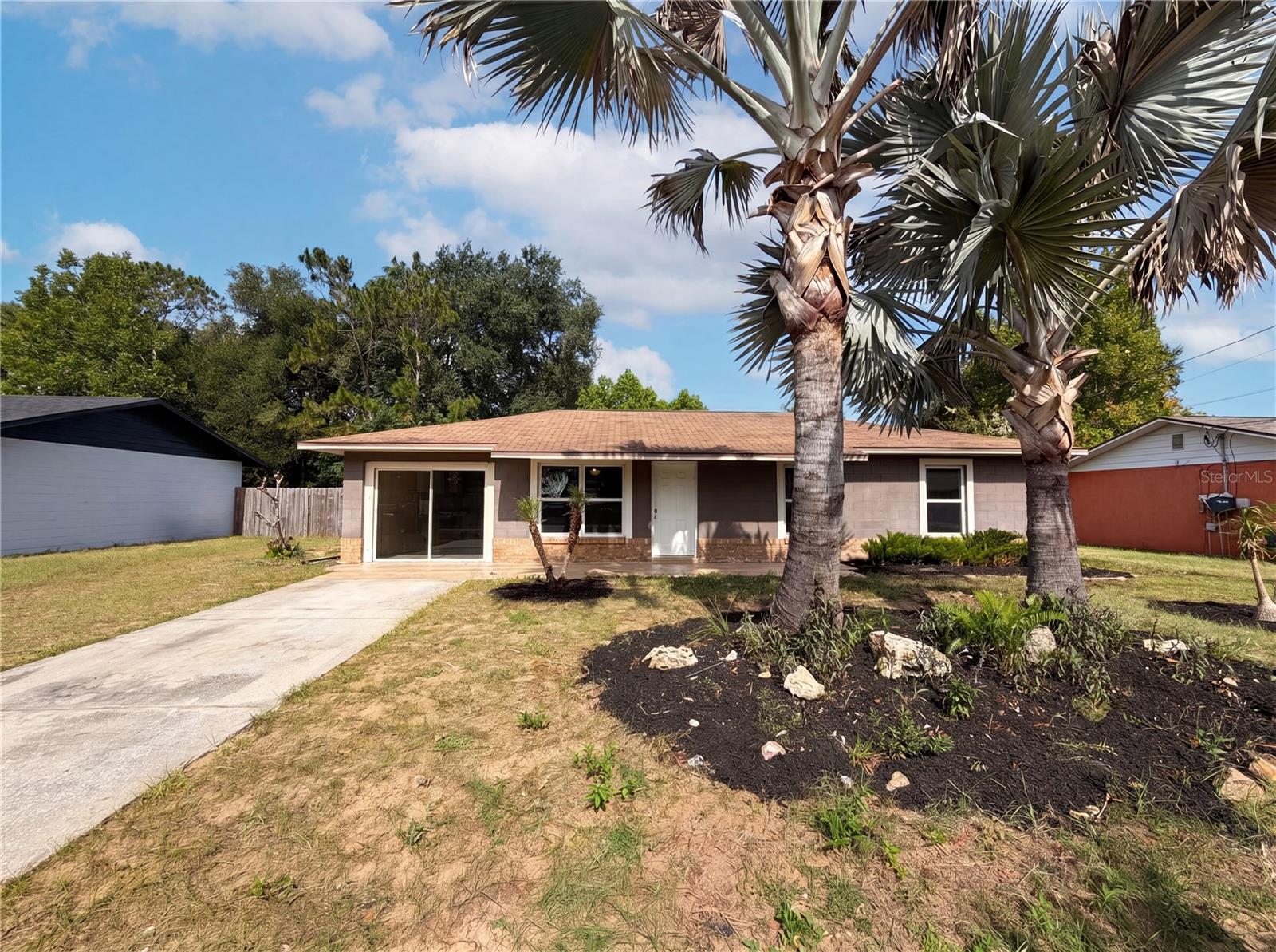 505 Oak Dr Property Photo 1