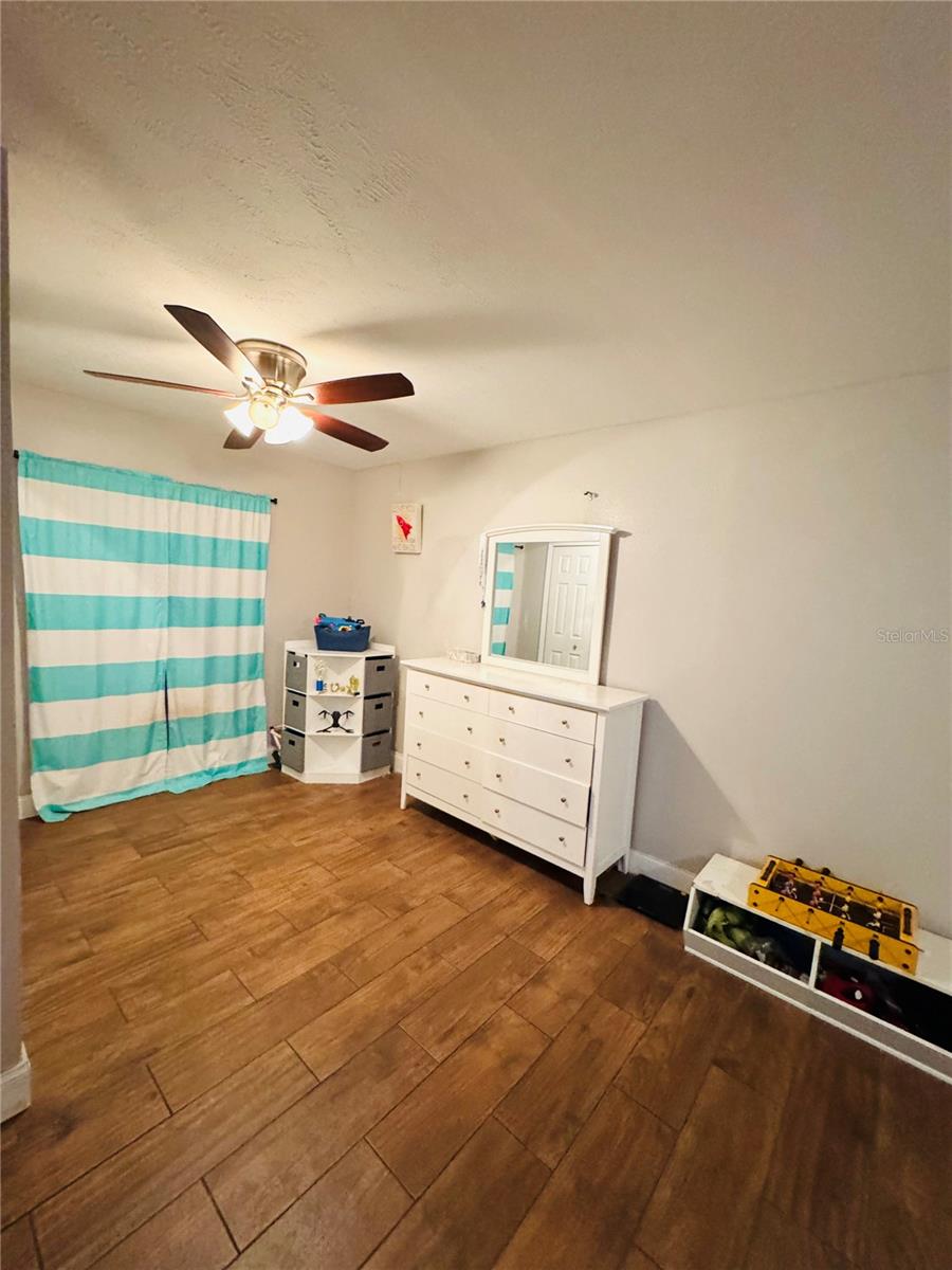 1221 Leeway Ave Property Photo 13