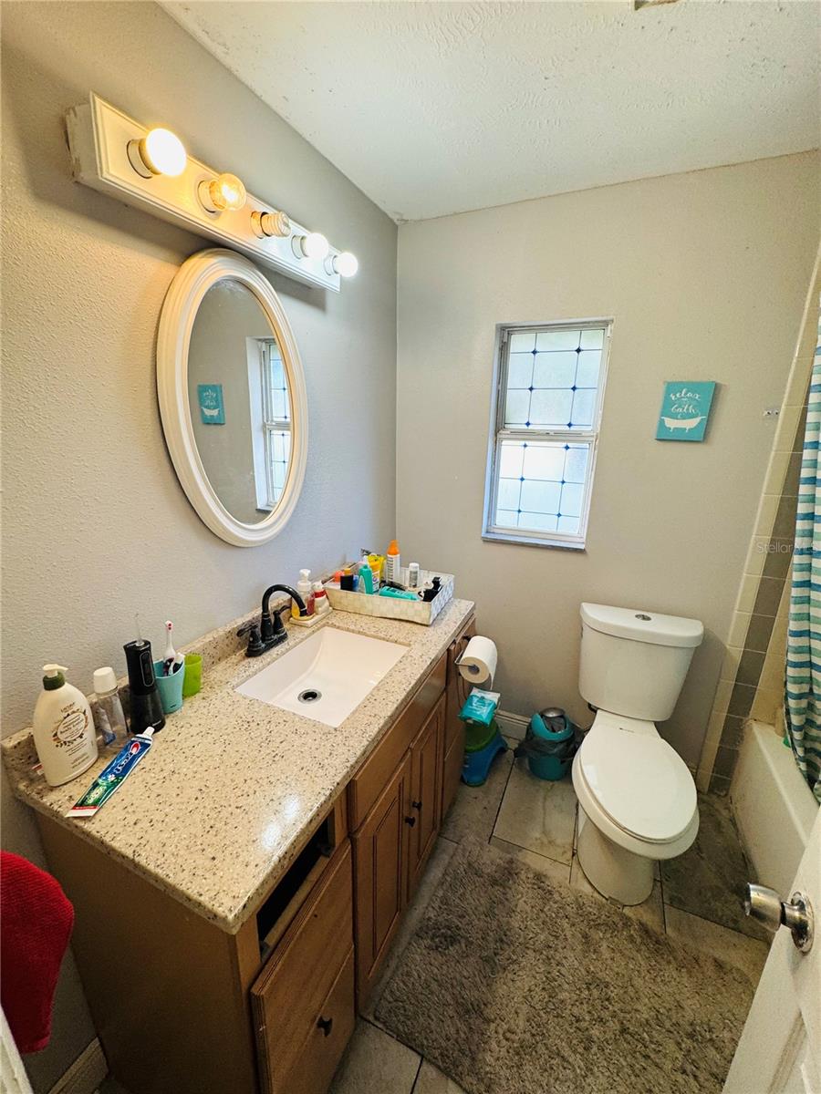 1221 Leeway Ave Property Photo 14