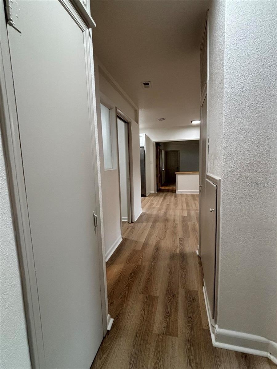 2035 Voltaire St Property Photo 19