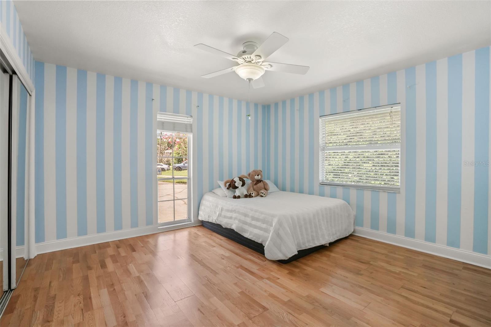 5497 Alandale Ct Property Photo 27