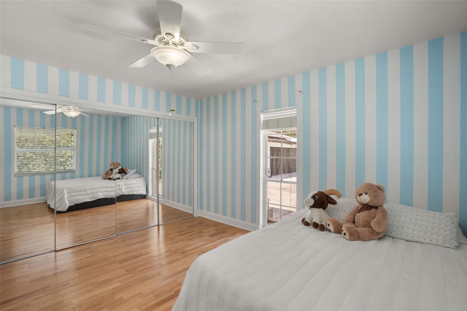5497 Alandale Ct Property Photo 28