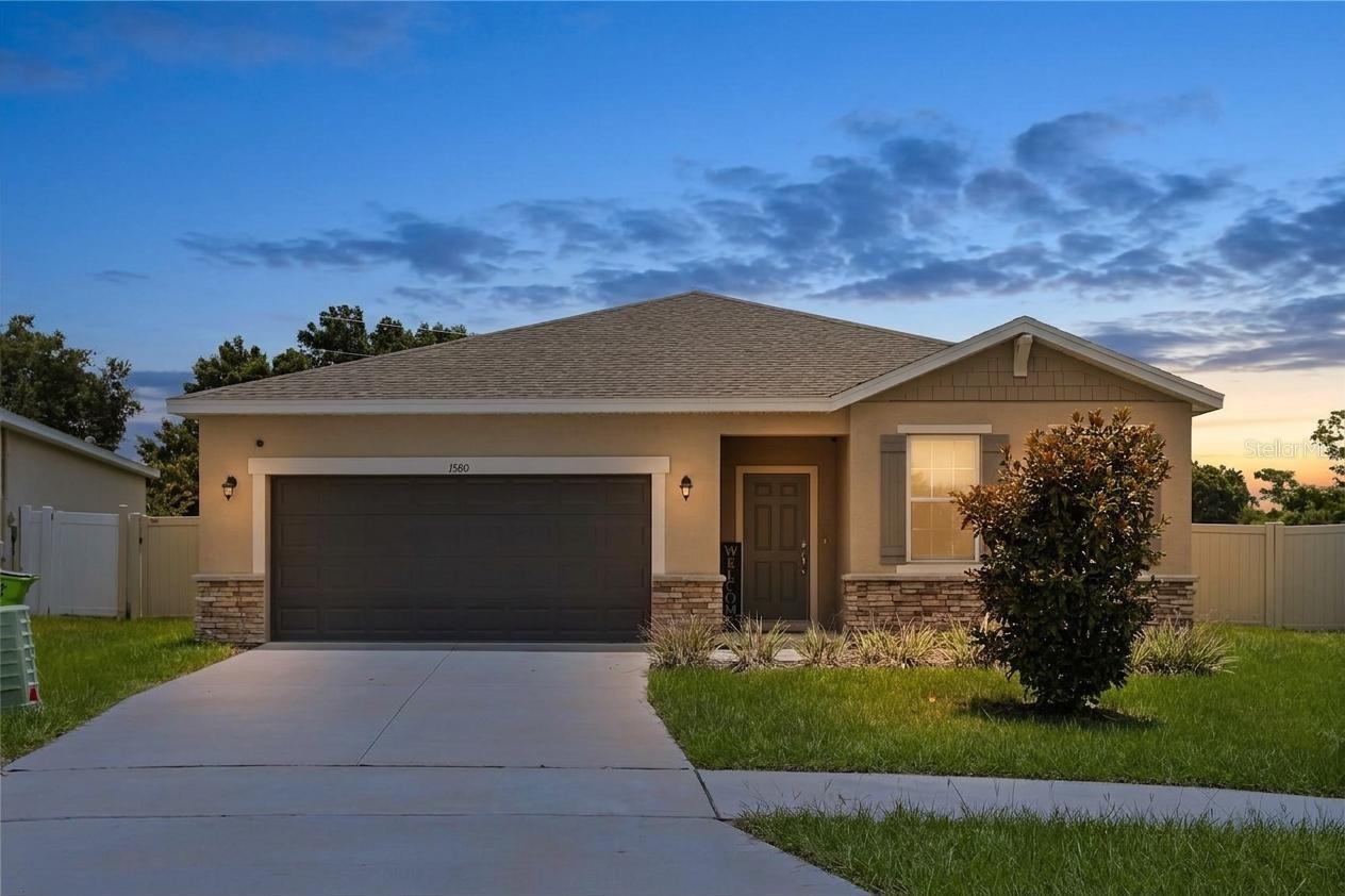 1580 Blue Lagoon Cir Property Photo 1