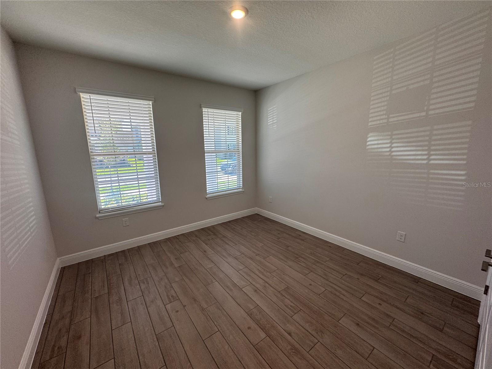 11857 Shine View Ln Property Photo 2