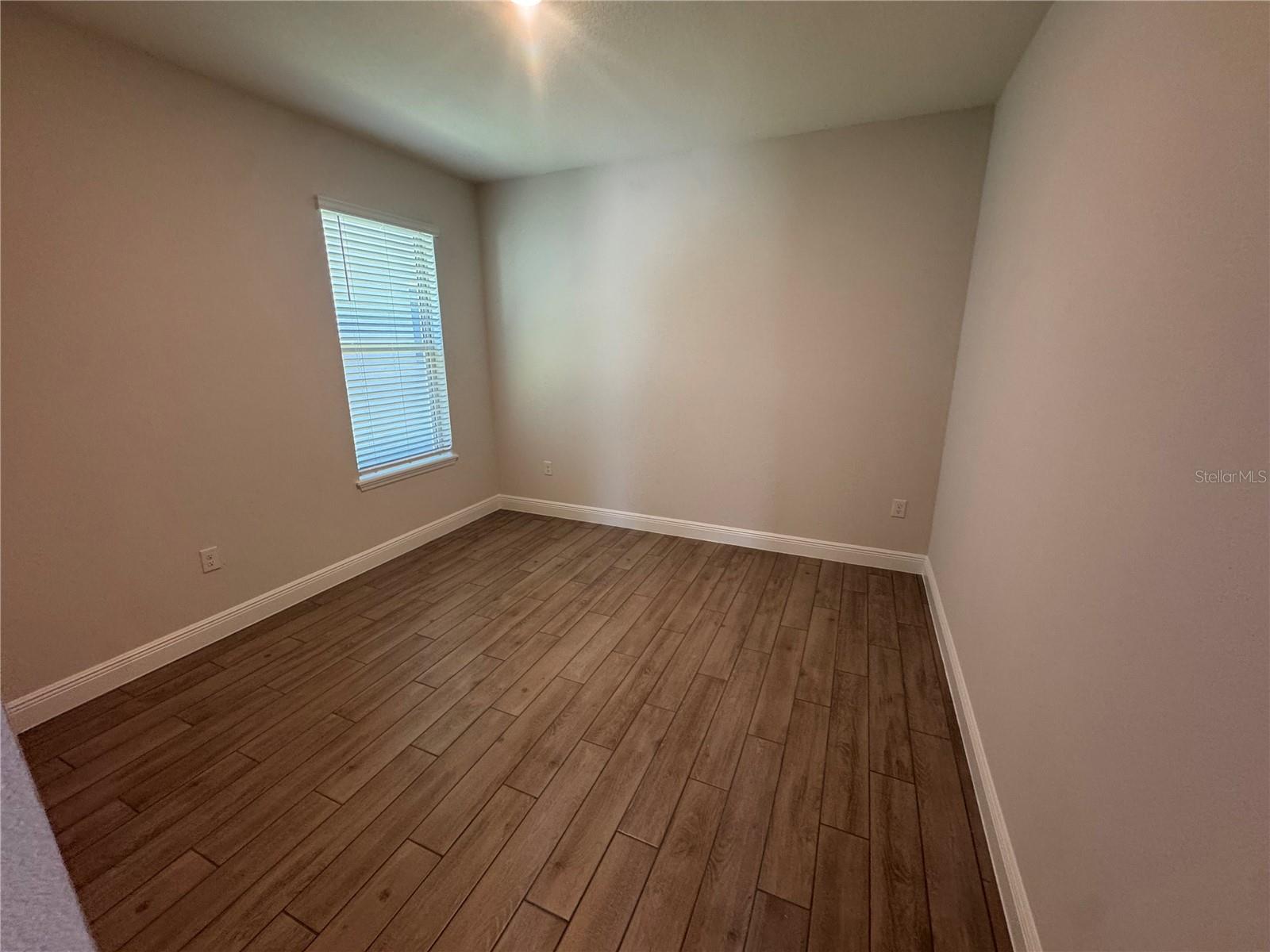 11857 Shine View Ln Property Photo 4