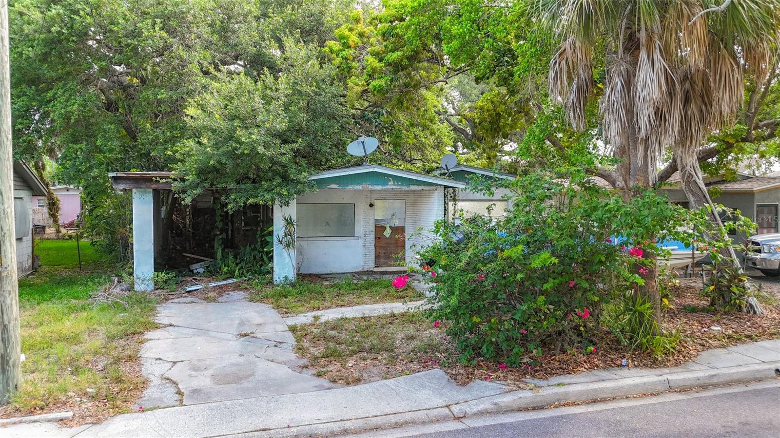 1679 24th St Property Photo 4