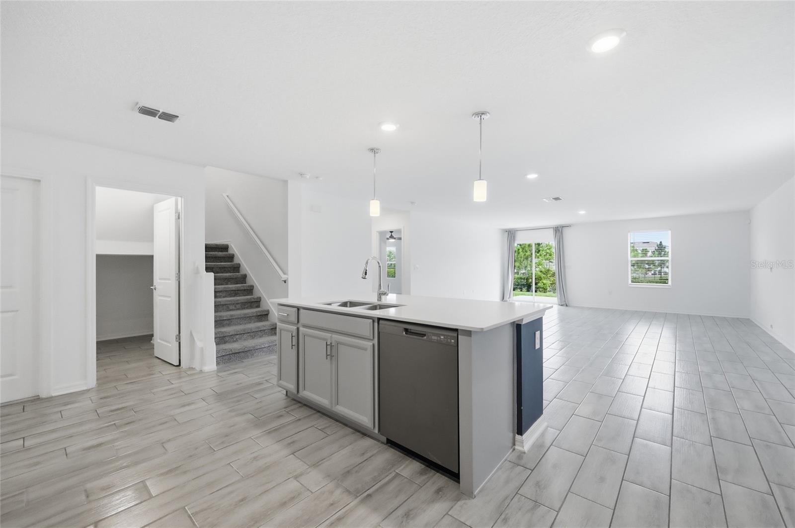 5215 Tanzanite Dr Property Photo 11