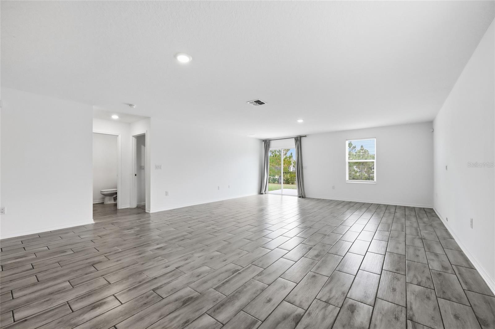 5215 Tanzanite Dr Property Photo 15