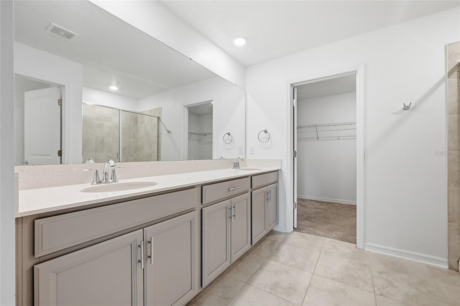 5215 Tanzanite Dr Property Photo 40