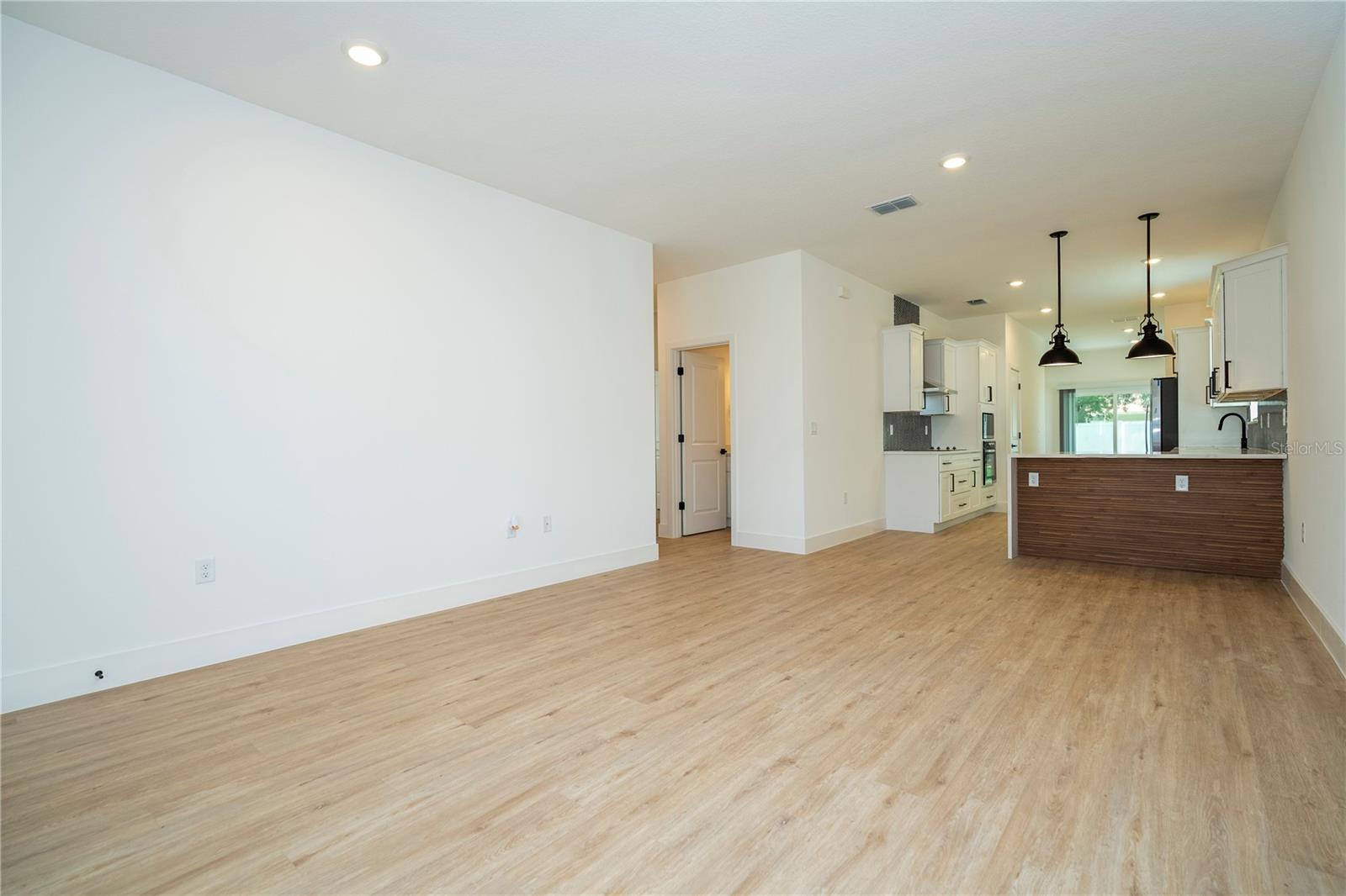 4419 College Dr Property Photo 14
