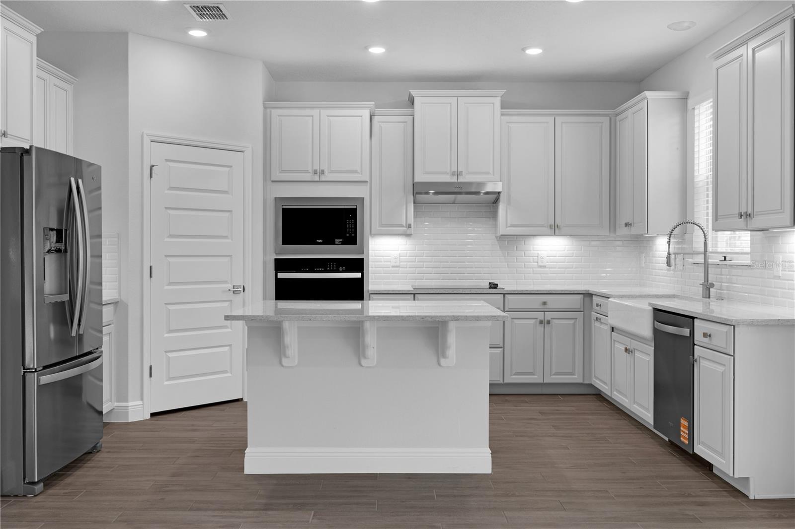 11821 Shine View Ln Property Photo 8