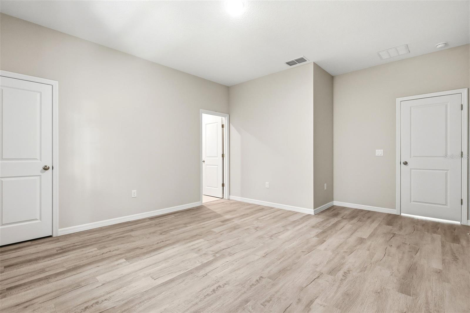 522 Palmetto St Property Photo 4