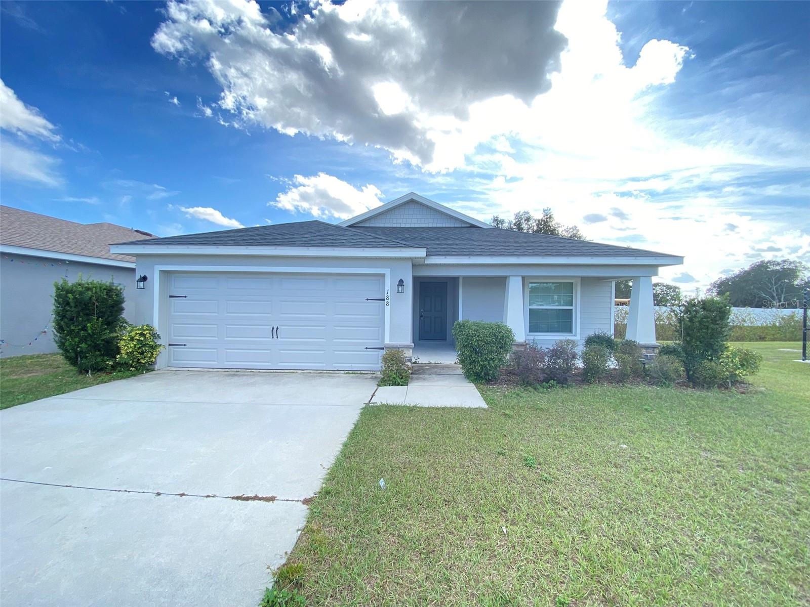 188 Foxtail Loop Property Photo 1