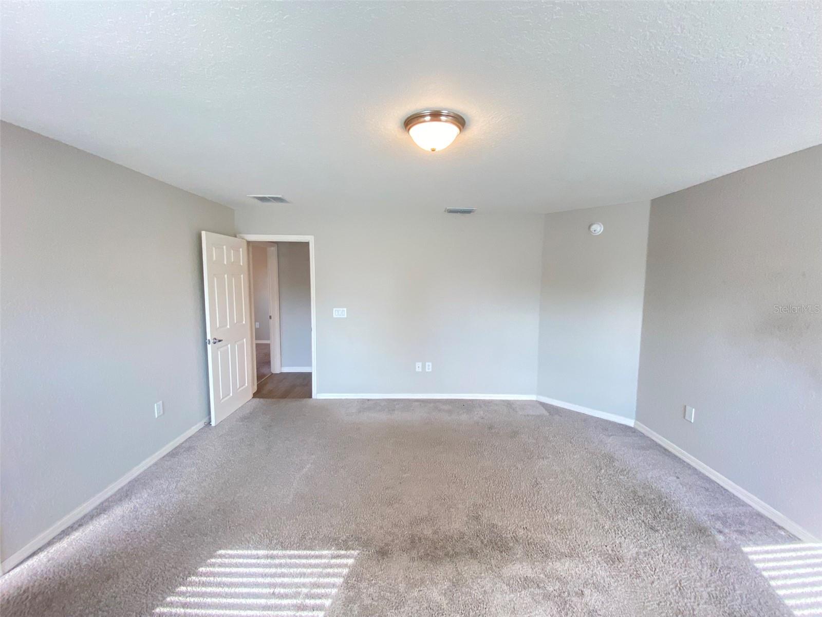 188 Foxtail Loop Property Photo 11
