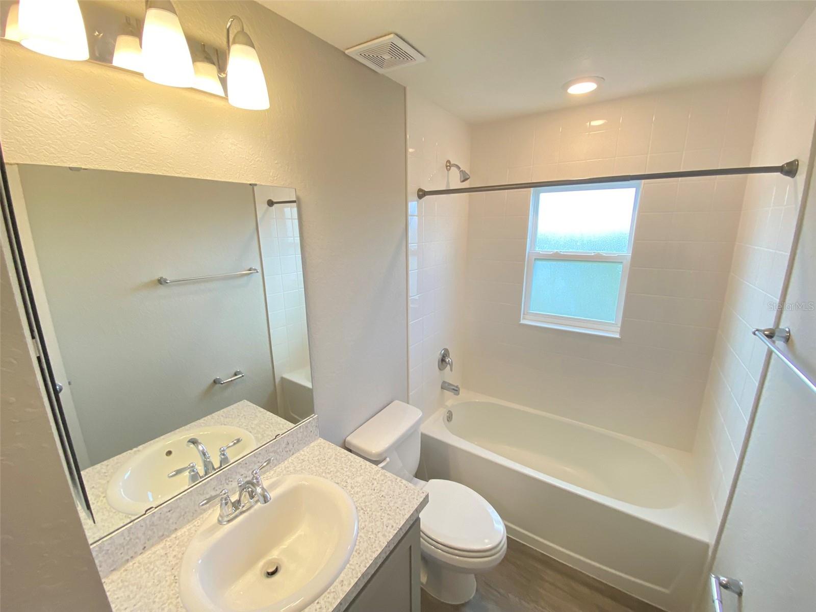 188 Foxtail Loop Property Photo 16
