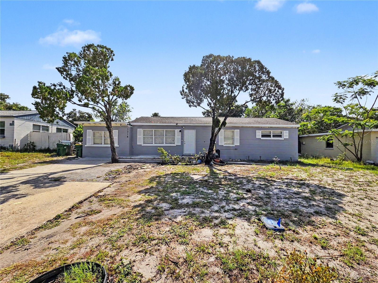 1318 N Fiske Blvd Property Photo 1
