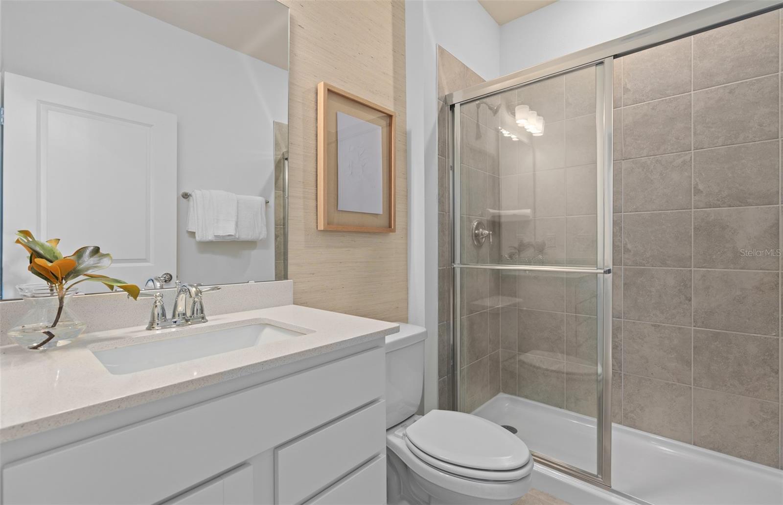 O6420024 Property Photo 15